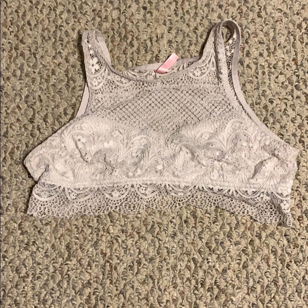 Women’s Lace Bra-let
